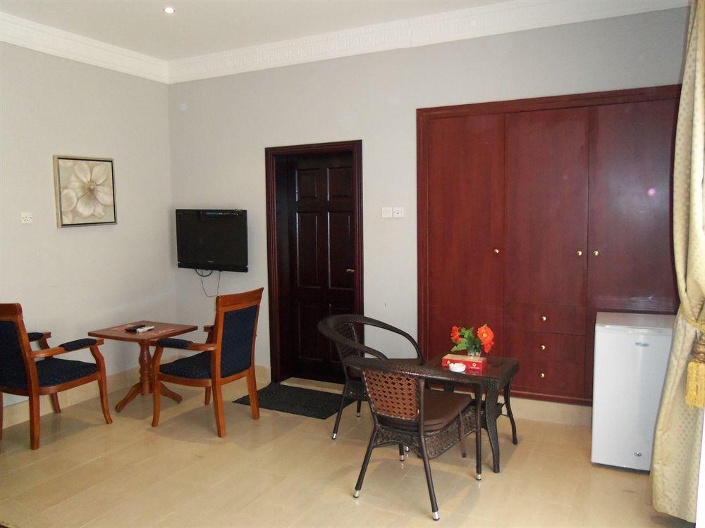 Royal Residence Hotel Apartments Oumm al Qaïwaïn Extérieur photo